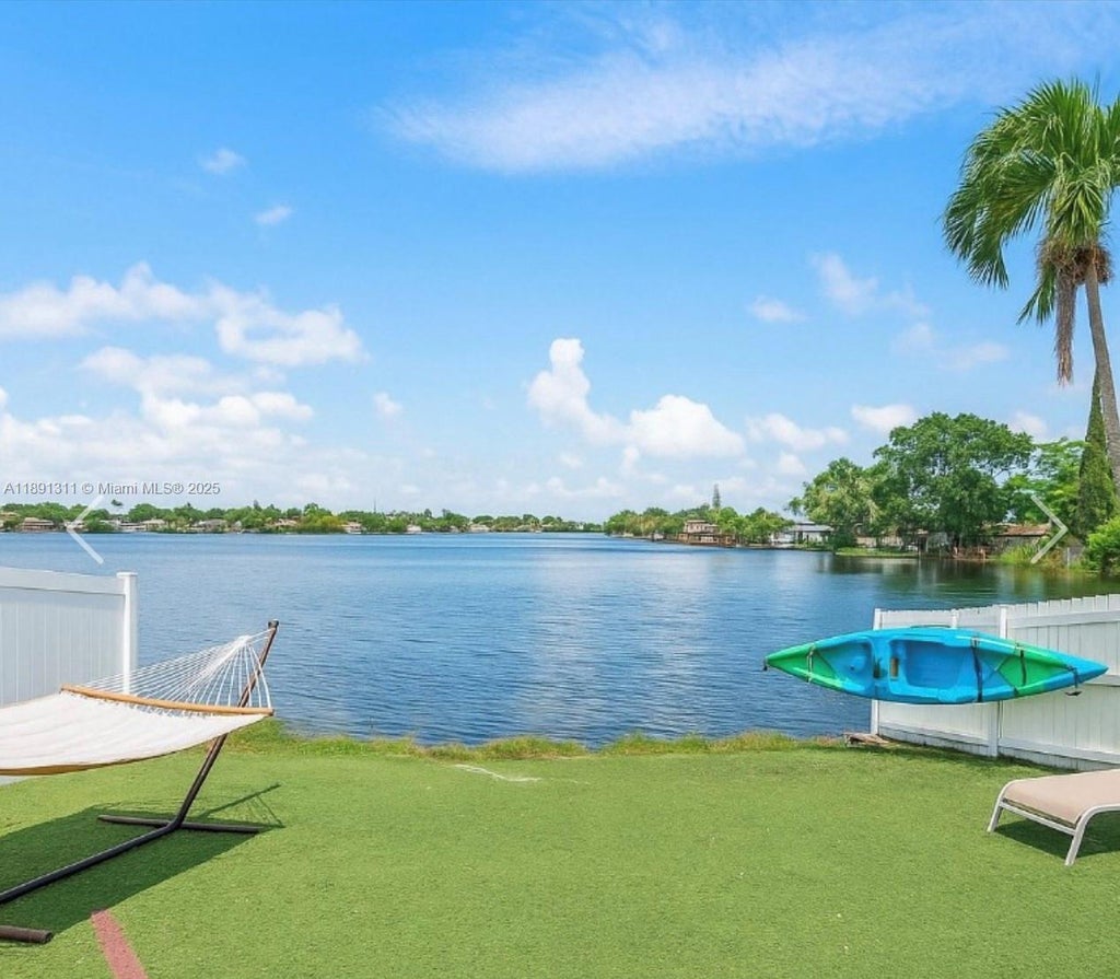 2423 Sw 58th Mnr 2, Dania Beach