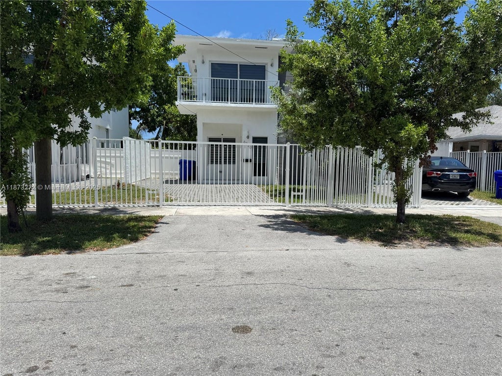 6331 Nw 1st Pl 6331, Miami