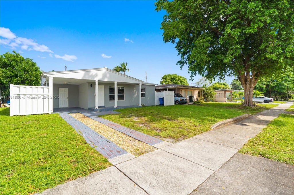 301 Nw 53rd Ct, Oakland Park