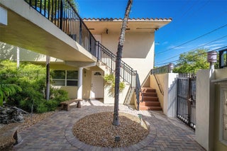 Photo of Listing #A11891534