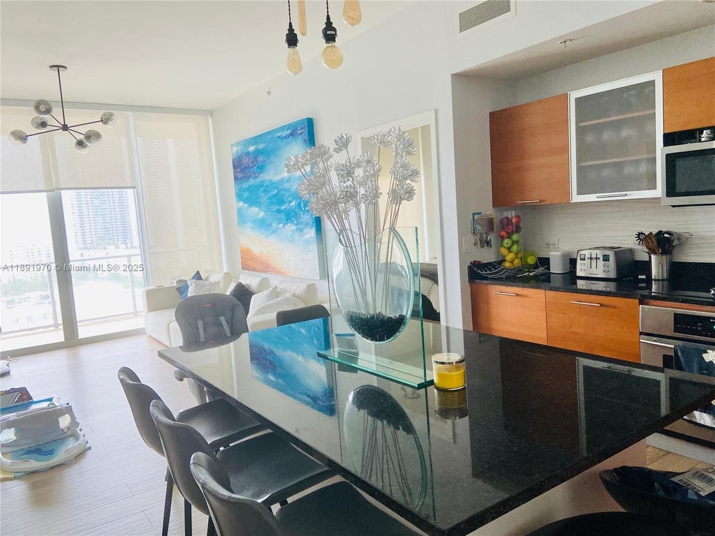 3470 E Coast Ave H1513, Miami