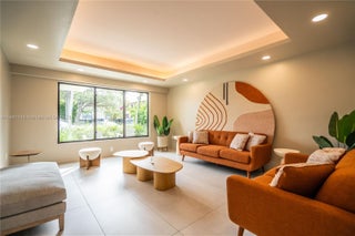 Photo of Listing #A11892033