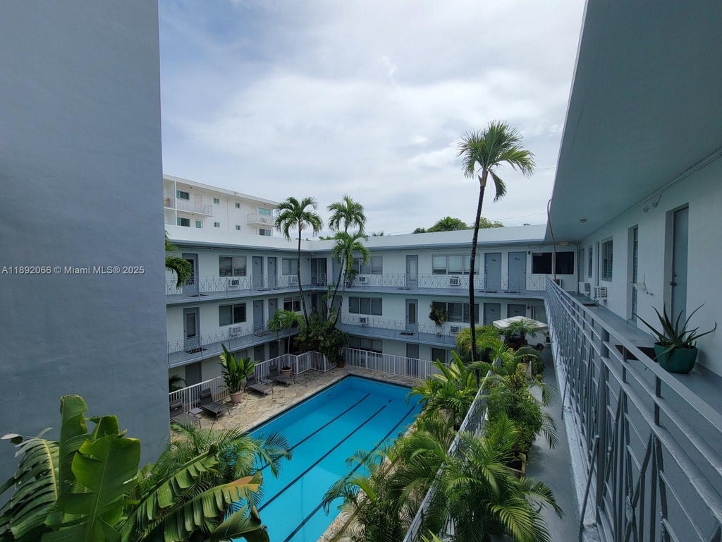 835 Lenox Ave 208, Miami Beach