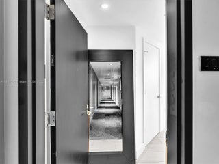 Photo of Listing #A11888025