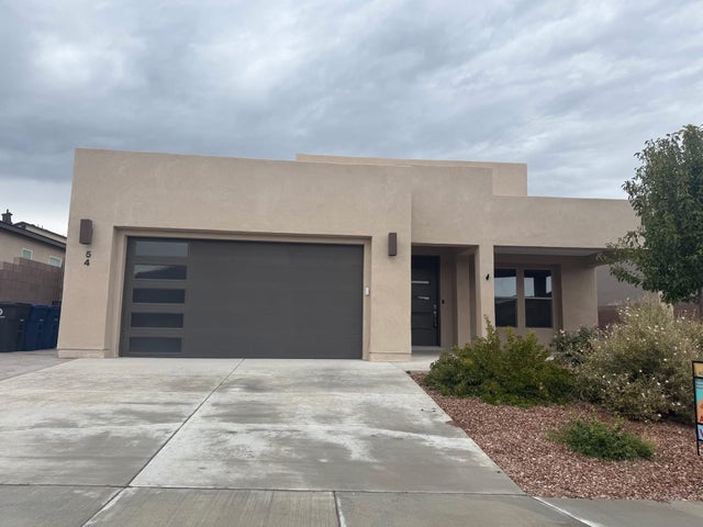 54 Confianza Street, White Rock