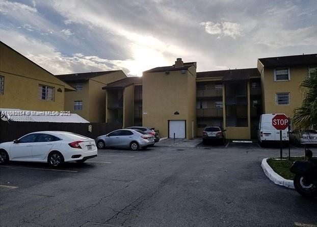 15470 Sw 82nd Ln 325, Miami