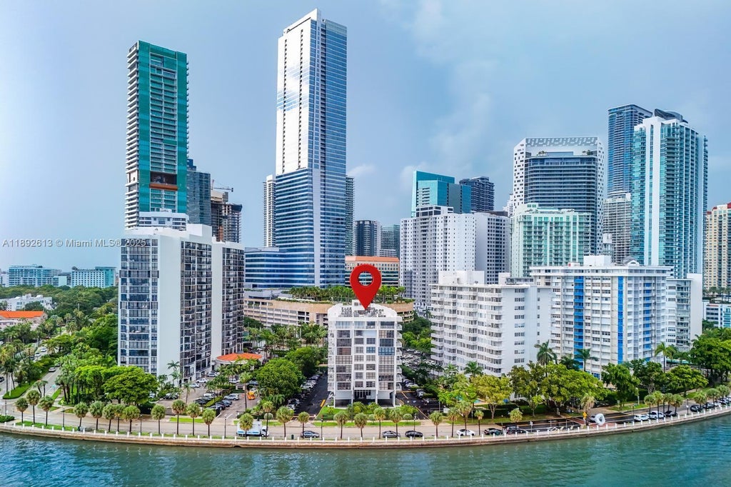 1440 Brickell Bay Dr 307, Miami