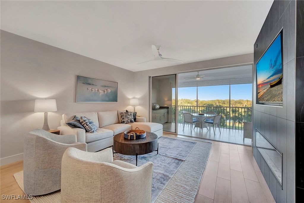 7671 Pebble Creek Cir 303, NAPLES