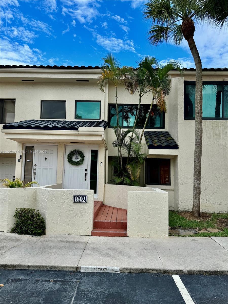 1602 Nw 81st Way 1602, Plantation