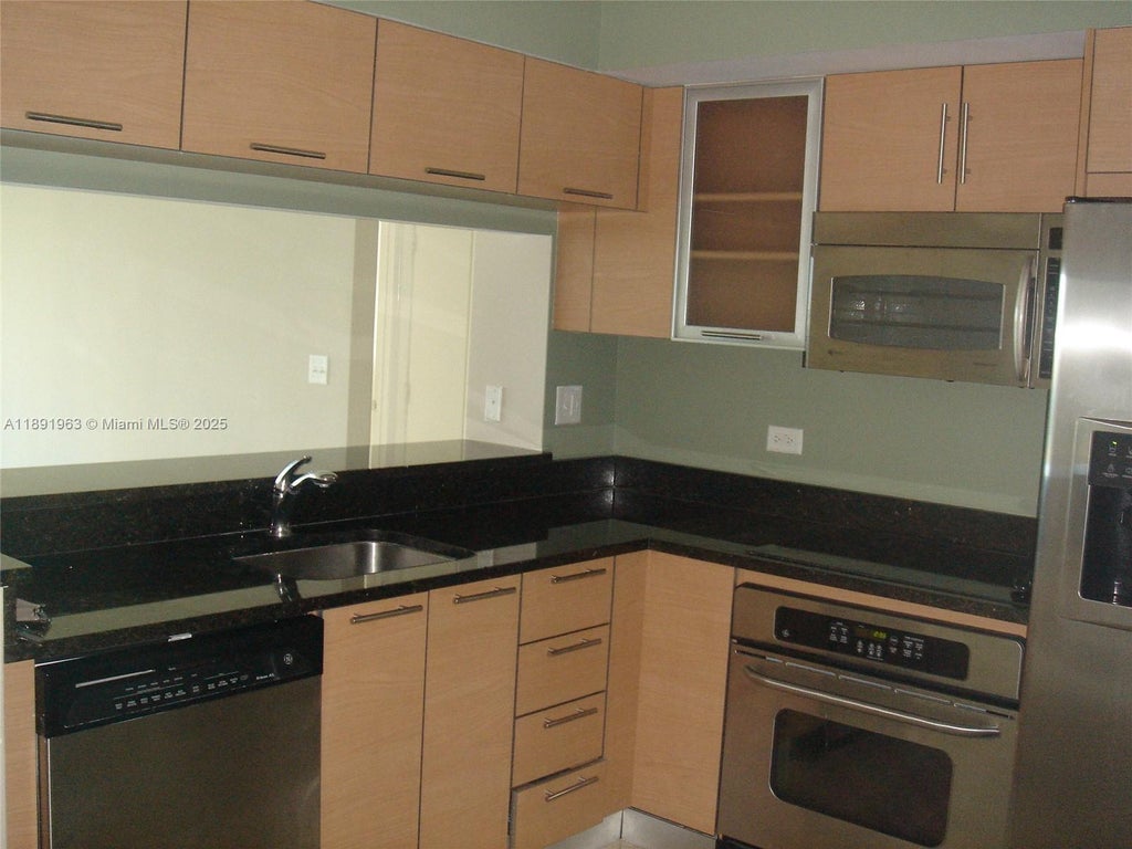 31 Se 5 1210, Miami