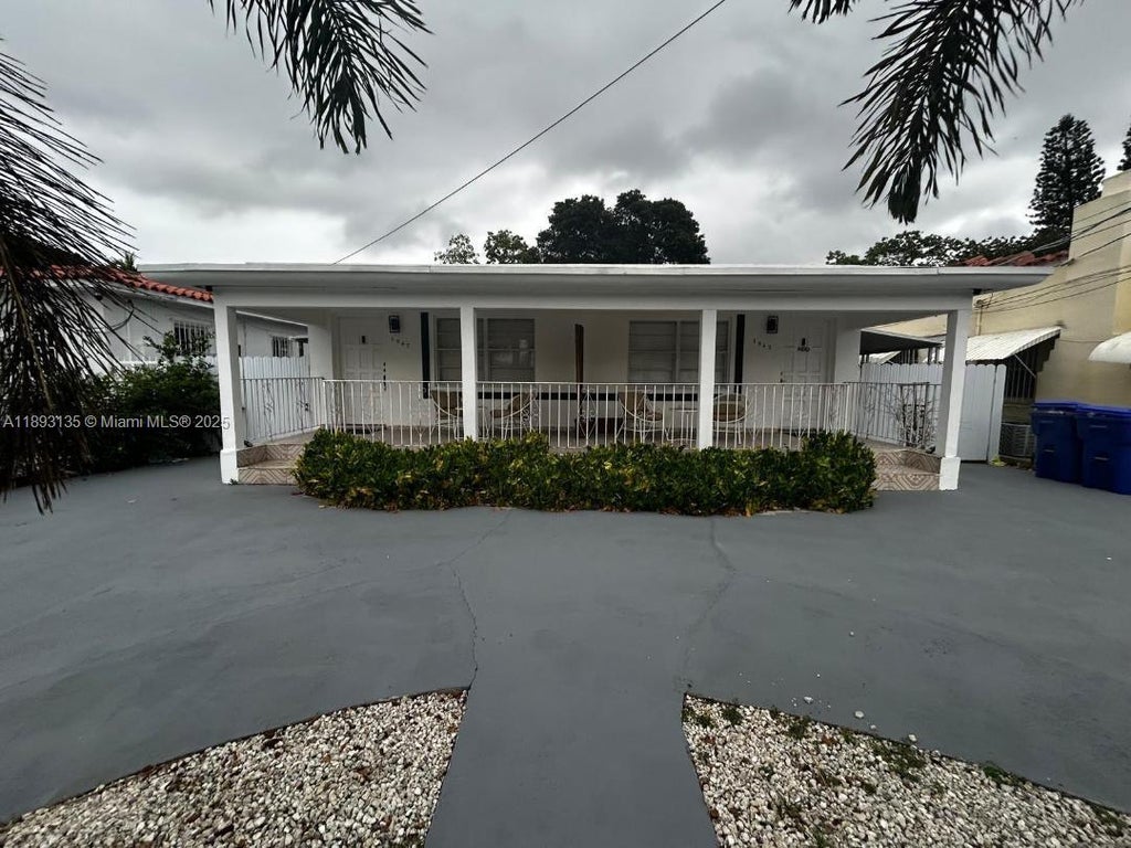 1947 Nw 33rd St 1, Miami