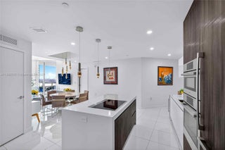 Photo of Listing #A11892505