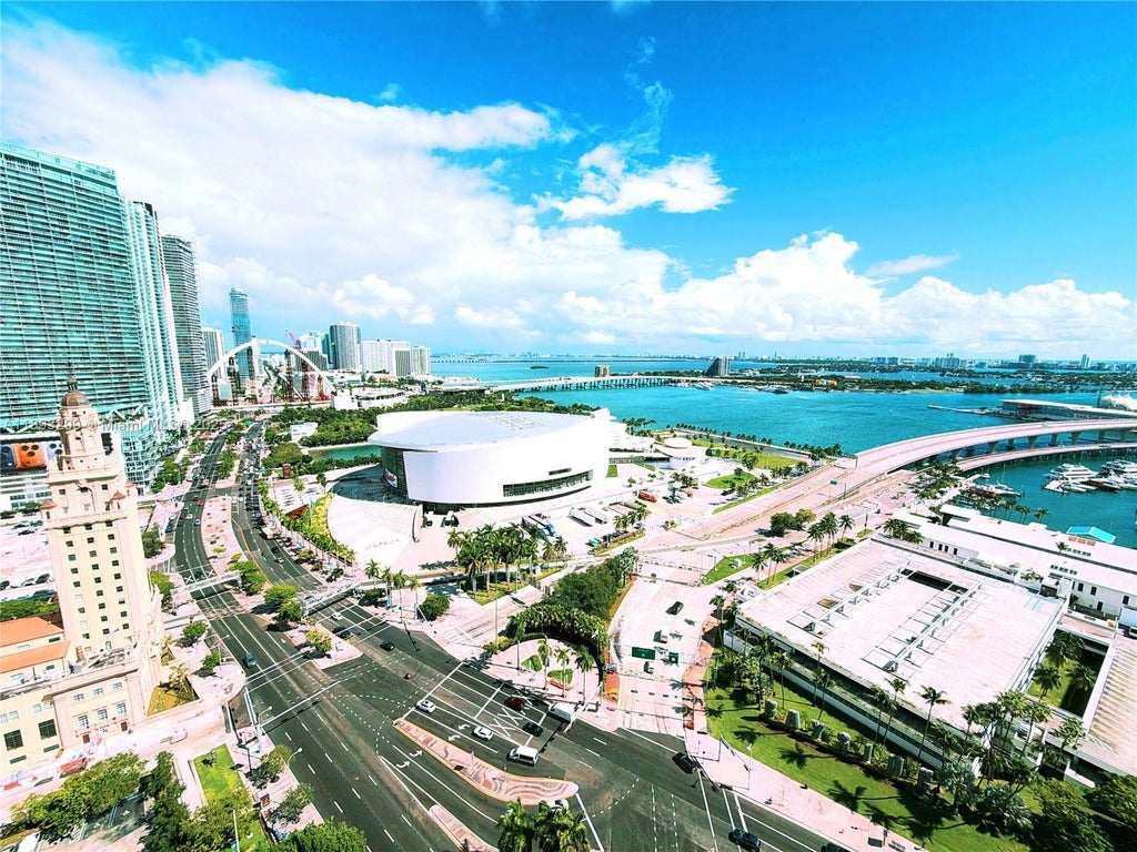 398 Ne 5th St 2108, Miami