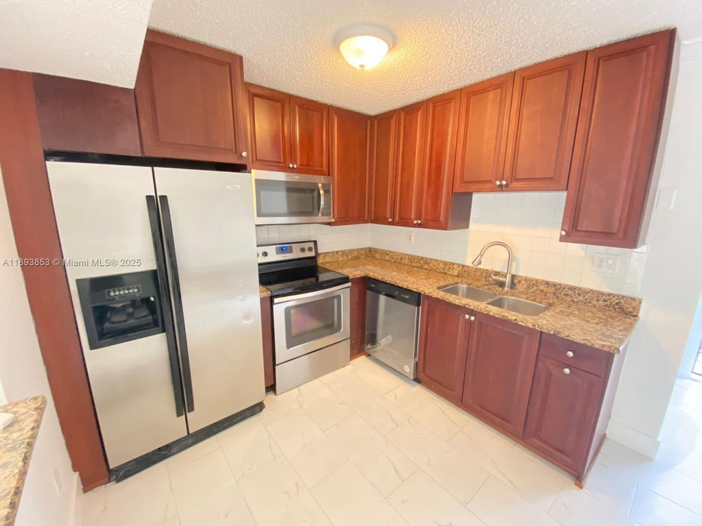15389 S Dixie Hwy 45 Hwy 45, Palmetto Bay
