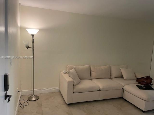 6620 W 2nd Ct 305, Hialeah