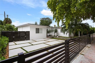 Photo of Listing #A11893848