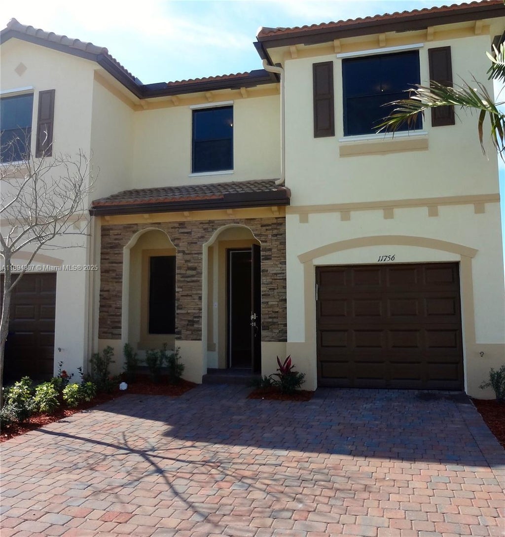 11756 Sw 238th St, Miami