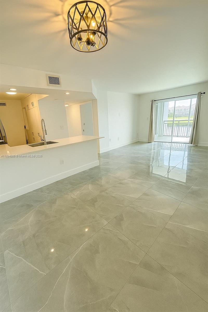 8680 Sw 212th St 206, Cutler Bay