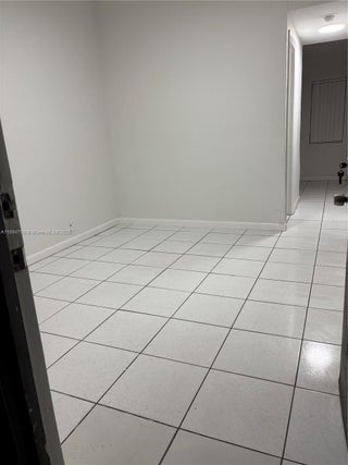 Photo of Listing #A11894759