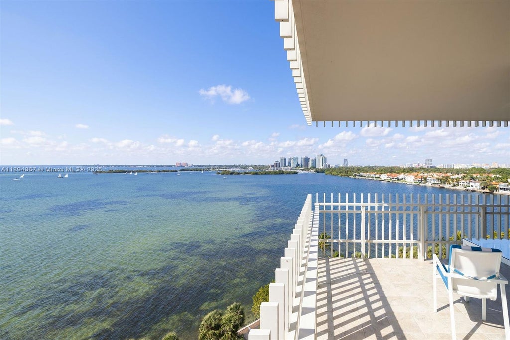 1 Grove Isle Dr A1102, Miami