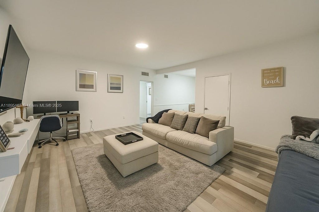 1840 James Ave 6, Miami Beach