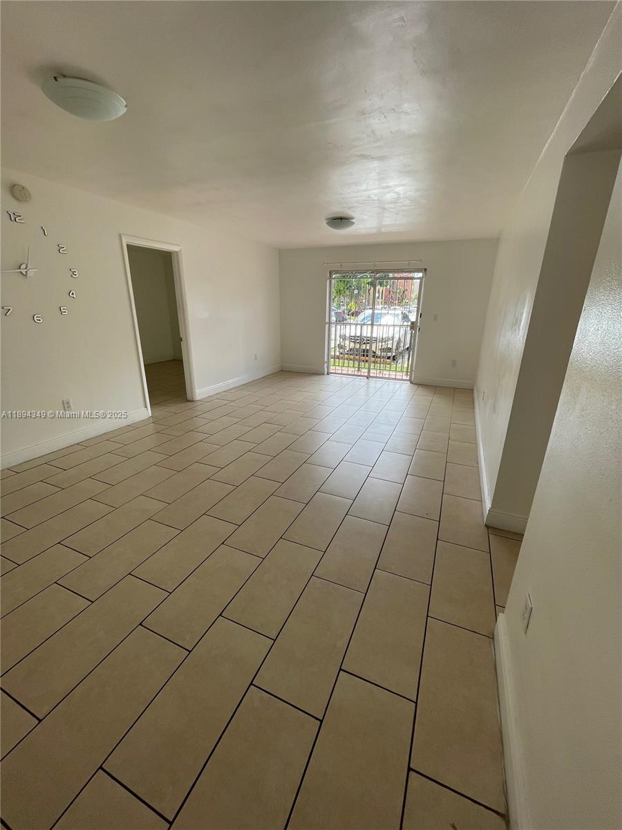 4721 Nw 7th St 101-12, Miami