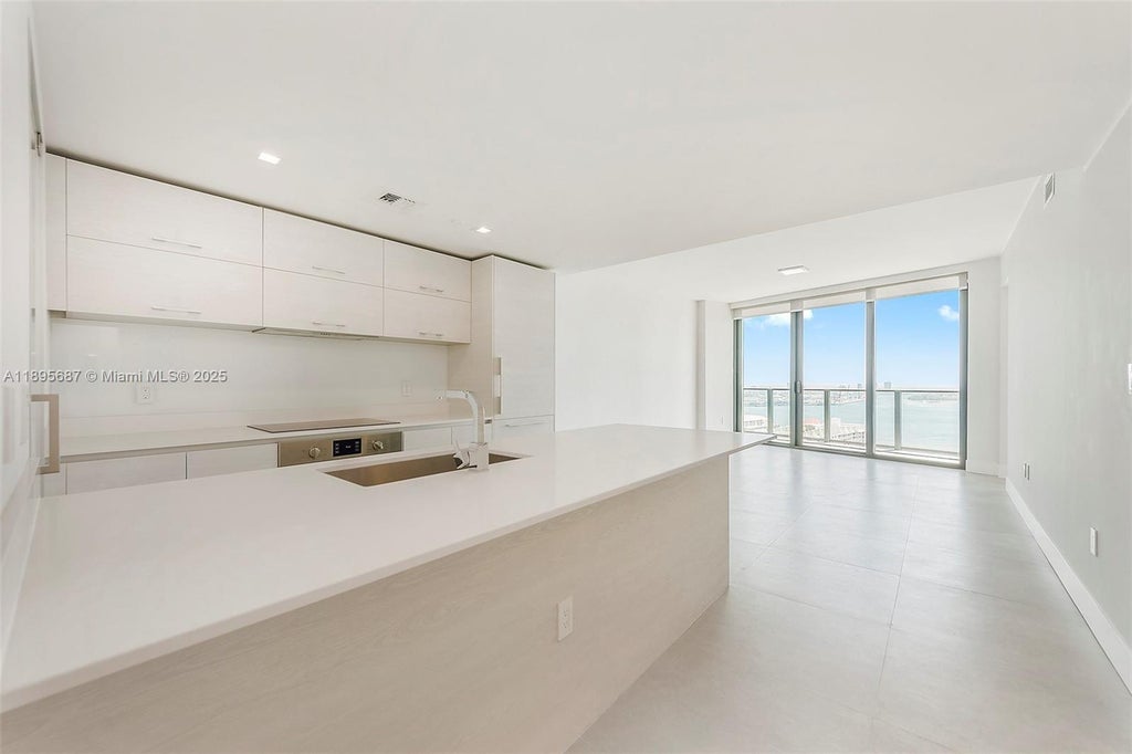 1300 S Miami Ave 4804, Miami