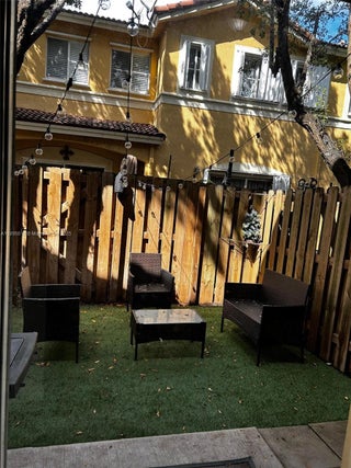 Photo of Listing #A11895810