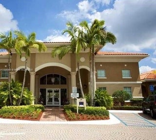 Photo of Listing #A11895966