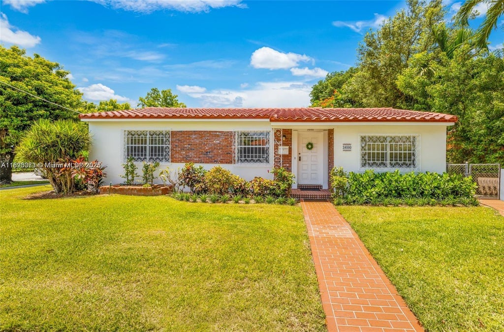 3600 Sw 26th St, Miami
