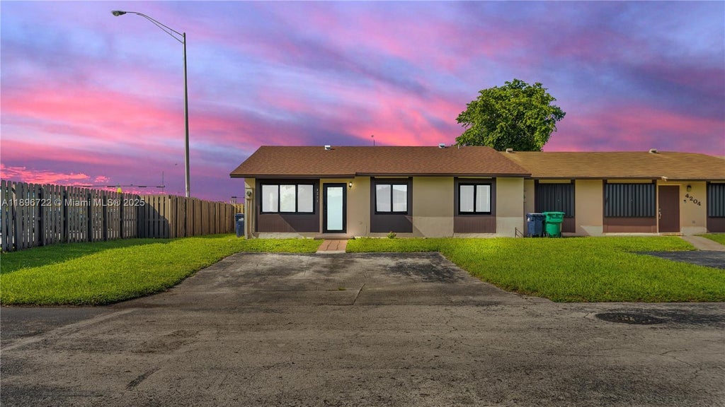 4208 Sw 136th Pl, Miami