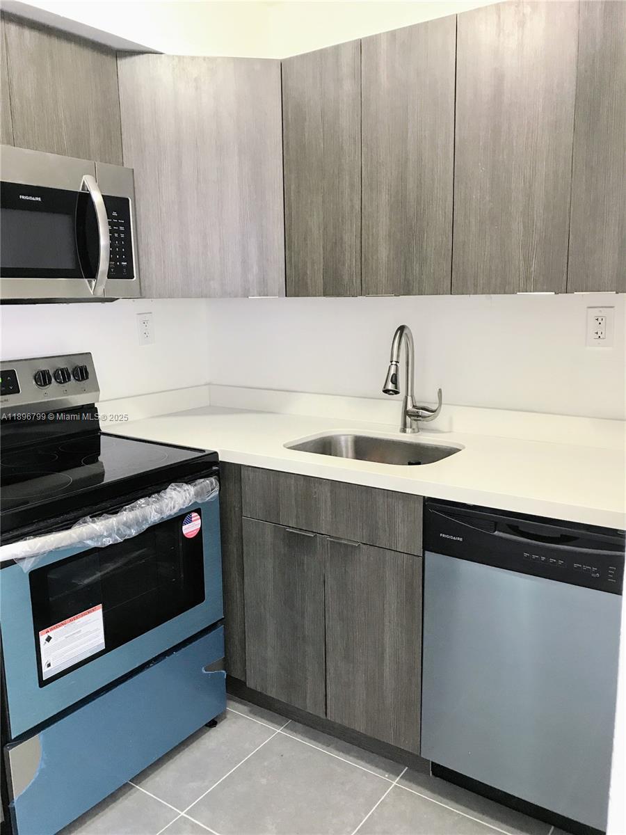 740 81st St 3, Miami Beach