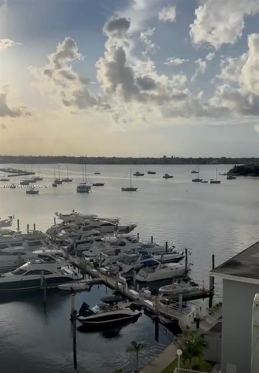 7904 West Dr 611, North Bay Village