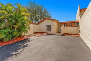 Photo of Listing #A11896899