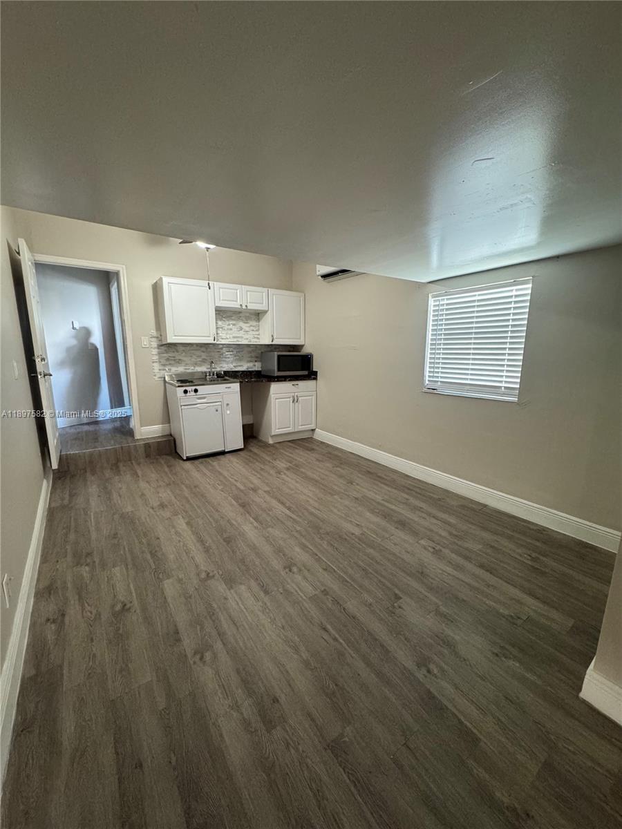 10449 Sw 211th St 1, Cutler Bay