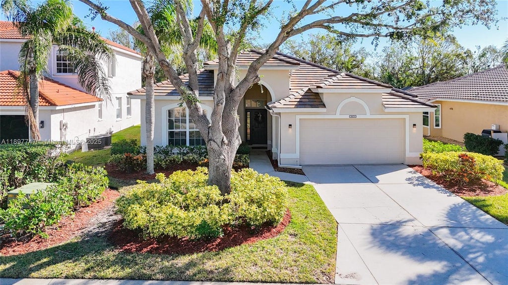 4874 Sabal Lake, Sarasota