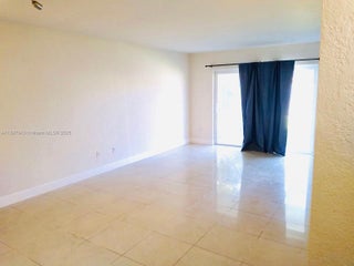 Photo of Listing #A11897843