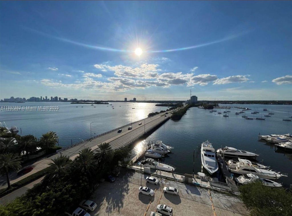 7904 West Dr 1001, North Bay Village