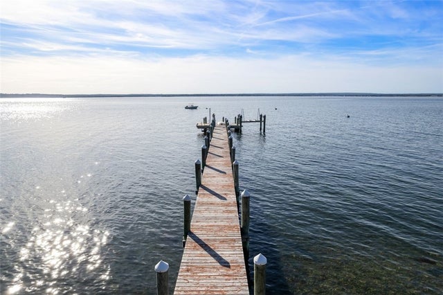 1191 North Main Rd, Jamestown