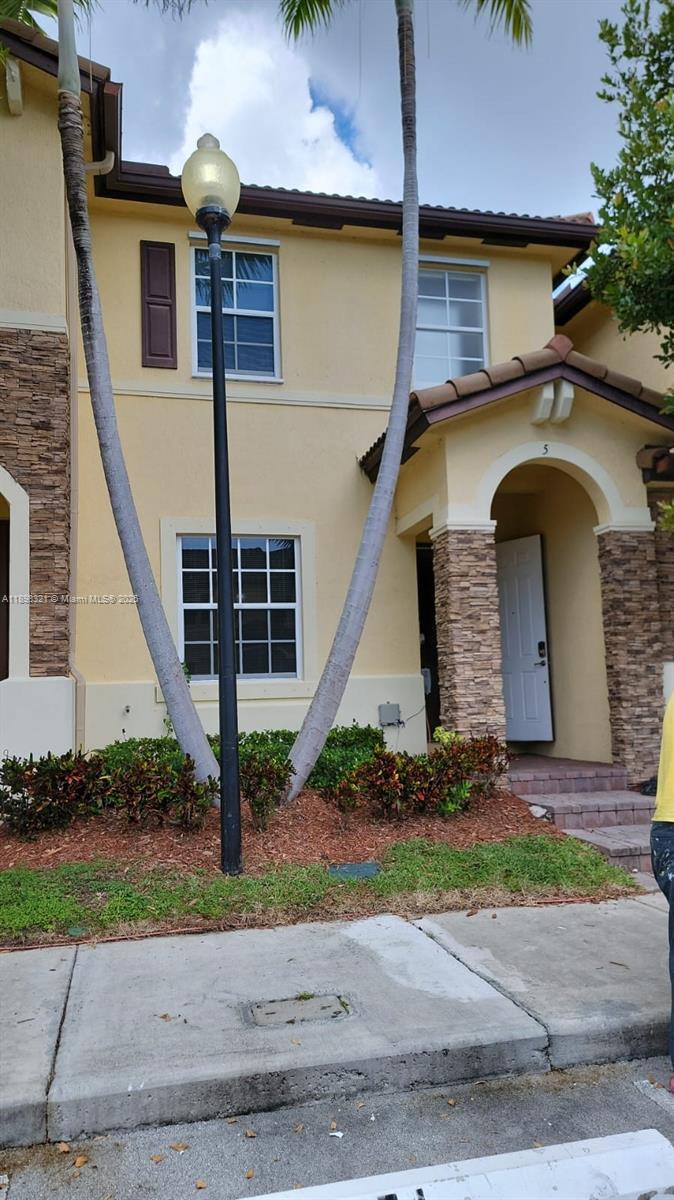 9031 Sw 227th St 5, Cutler Bay