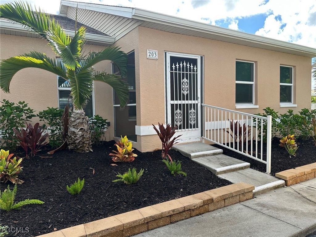 16821 Sanibel Sunset Ct 203, Fort Myers