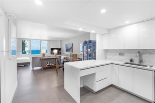 Photo of Listing #A11898582