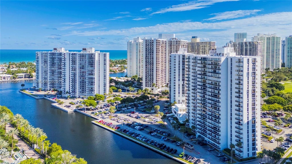 3701 N Country Club Dr 1609, Aventura