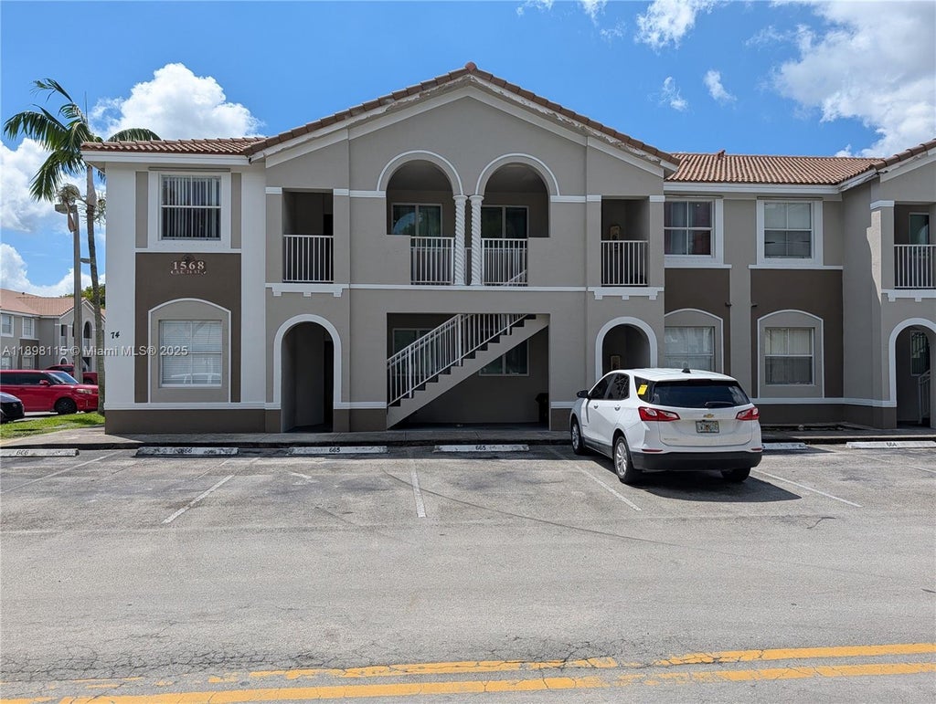 1568 Se 26th St 106, Homestead
