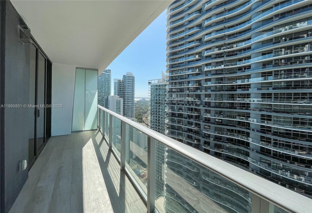 1010 Brickell Ave 3908, Miami