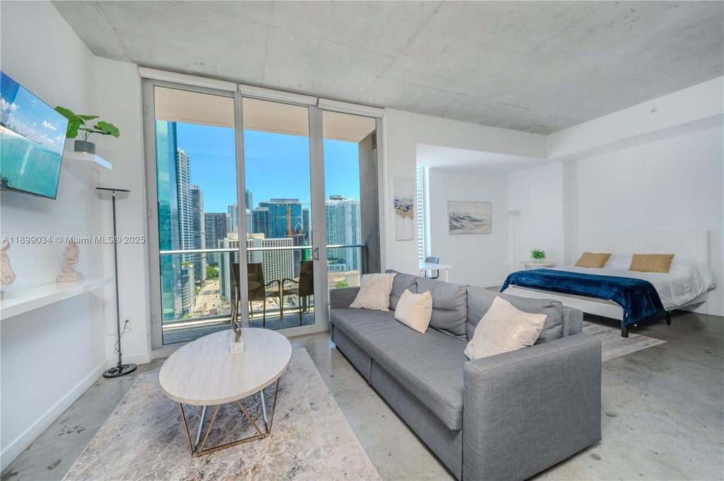 151 Se 1st St 2303, Miami