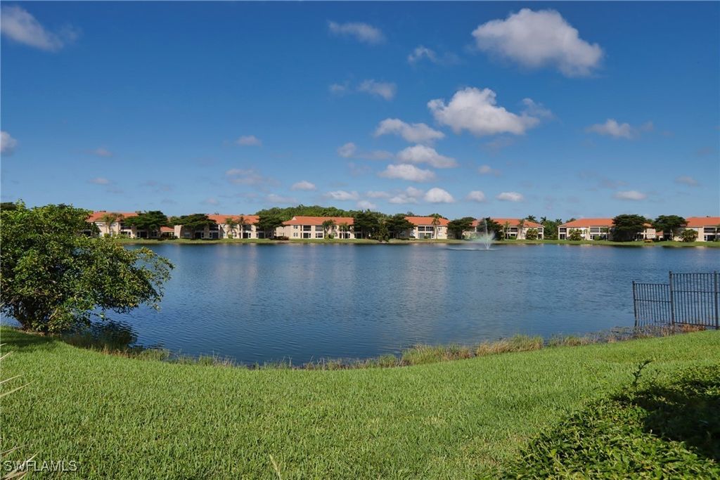 6544 Huntington Lakes Cir 9-204, Naples