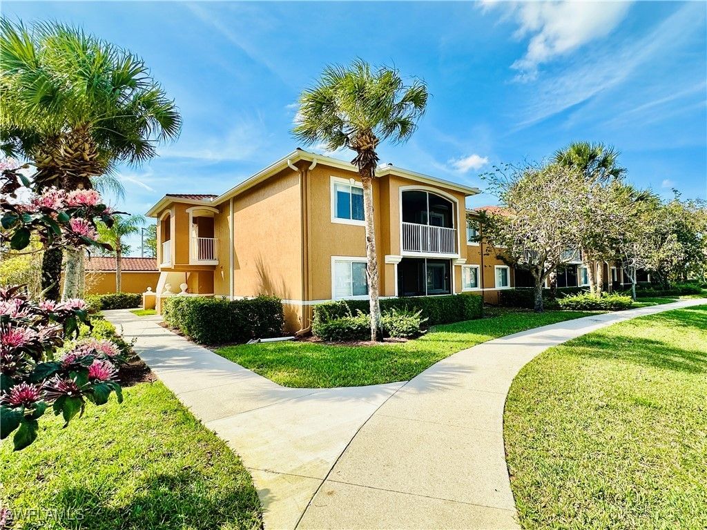 1820 Florida Club Cir 2210, Naples