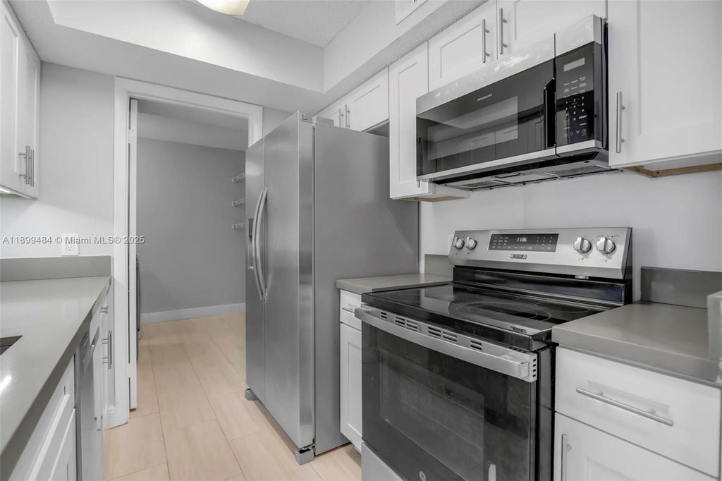 5780 Rock Island Rd 378, Tamarac