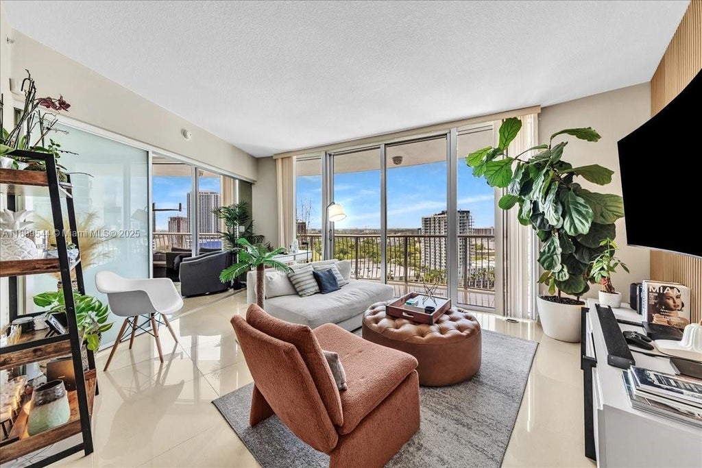 1750 N Bayshore Dr 2015, Miami